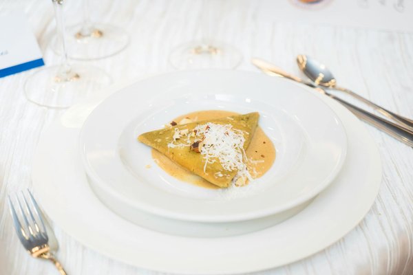 Porta per Gatti: Guida Illustrata per Insegnare al Tuo Norwegian Forest Cat a Usarla con Facilità e Divertimento!